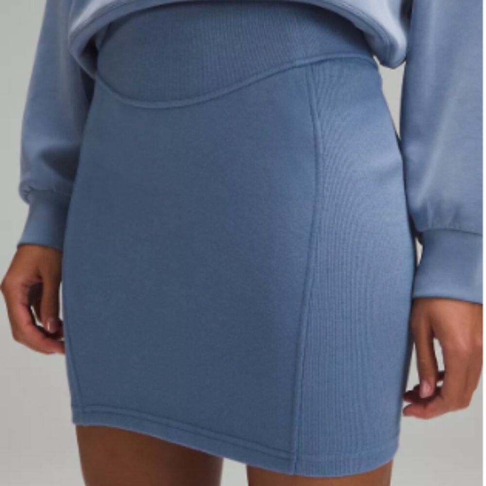 NWT Lululemon Scuba High-Rise Mini Skirt Ocean Blue Soft Cotton Fleece Size Med - Picture 3 of 8